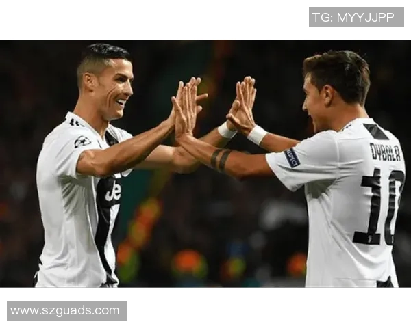 帕尼尼C罗限量版足球卡全新发布收藏价值激增引发市场热议