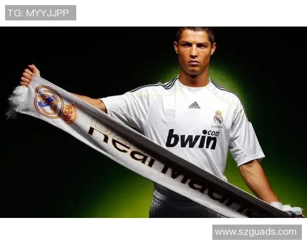 热血绿茵梦幻舞台足球巨星炫彩壁纸氛围尽显激情