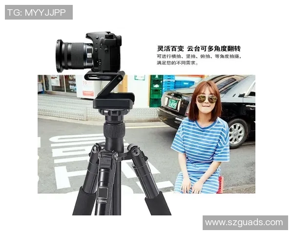 足球球星滑轨揭秘全景展现赛场风采与荣耀瞬间